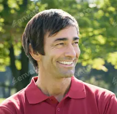Luis G.